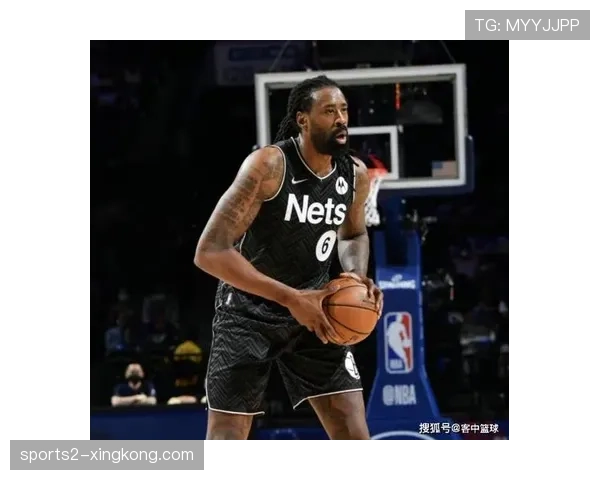 霍芬海姆防守组织纪律性，全场仅犯规10次保持防守动作规范性